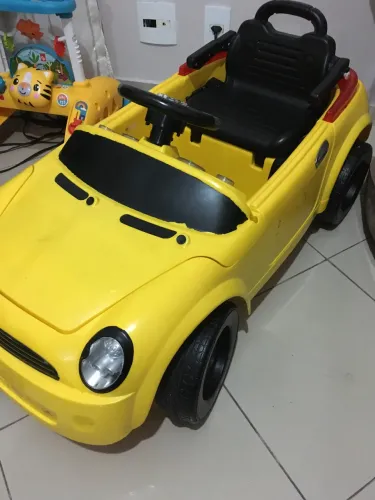 Mini carro elétrico- funcionando- projetando