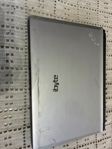 Vendo notebook ibyte  fly active defeito