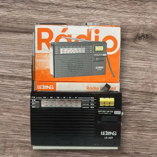 Rádio Portátil LE-607 Lelong - Novo na Caixa