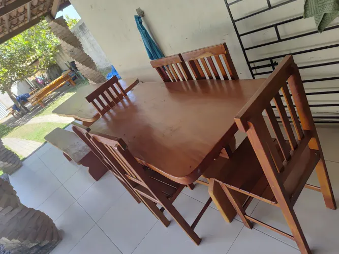 Mesa de madeira rústicas 