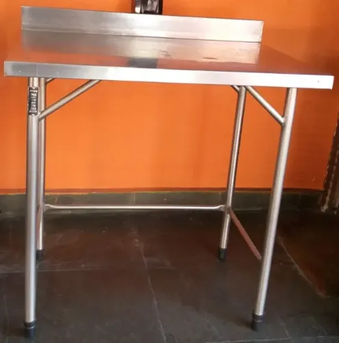 Mesa Balcão de Encosto em Inox C85 X L57 X A86