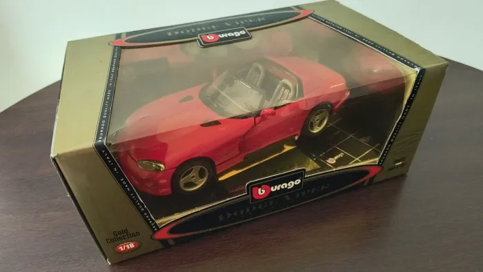 Dodge Viper 1/18 Gold Collection