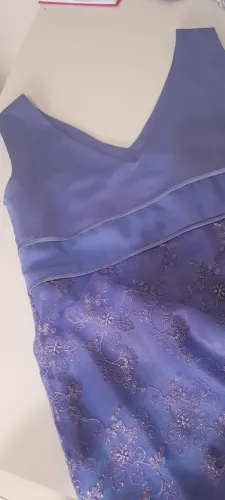 Vestido alta costura em crepe e renda importada