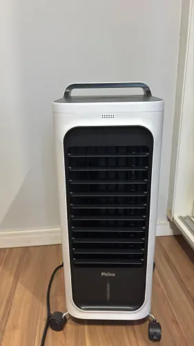 Vendo umidificador Philco (esfria e esquenta o ambiente)