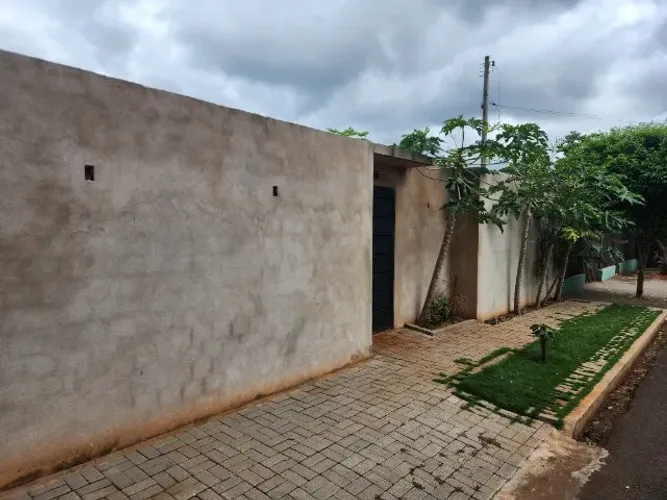 Terreno 250 m2 murado com calçada e fachada no Jardim Santa Luzia 2 - Paiçandu