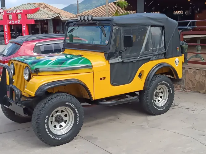 Willys Overland Jeep 2.6 12V Gasolina 2P 2026