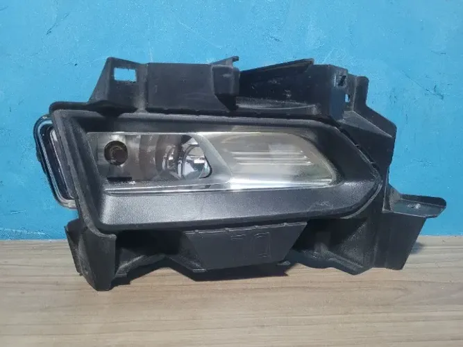 Farol de Neblina Esquerdo Nissan Kicks 2017 a 2020 26155 8995A