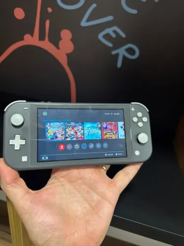 Nintendo Switch Lite desbloqueado lotado de jogos