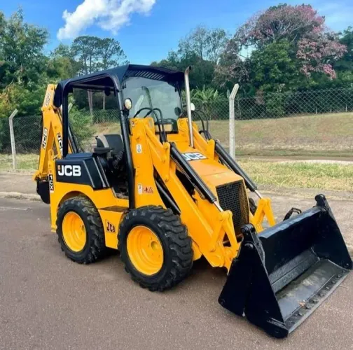 Mini Retroescavadeira jcb 1cx ano 2014