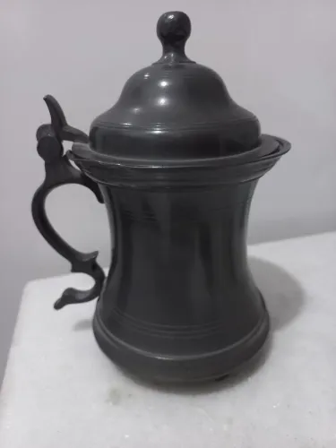 Bule de estanho,decorativo,antigo..