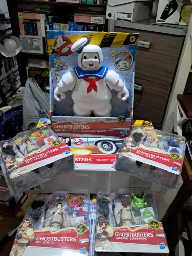 6 itens da Coleção Hasbro caça fantasma lacrados