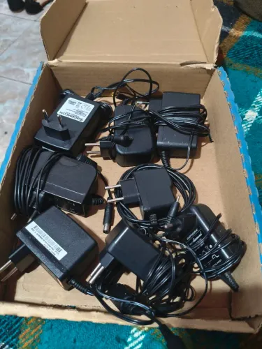 Kit de fonte adaptador ac/DC 12v 2A novas barato pra desocupar 