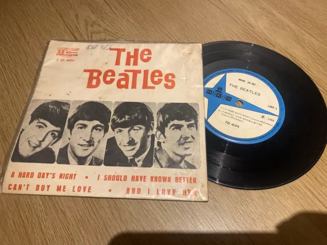 Disco de vinil (LP compacto) dos Beatles