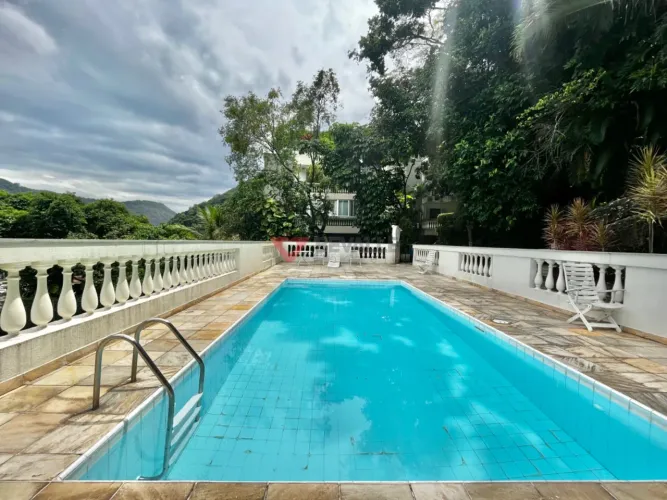 Cobertura à venda na Lagoa: 224m², 4 quartos, 2 vagas