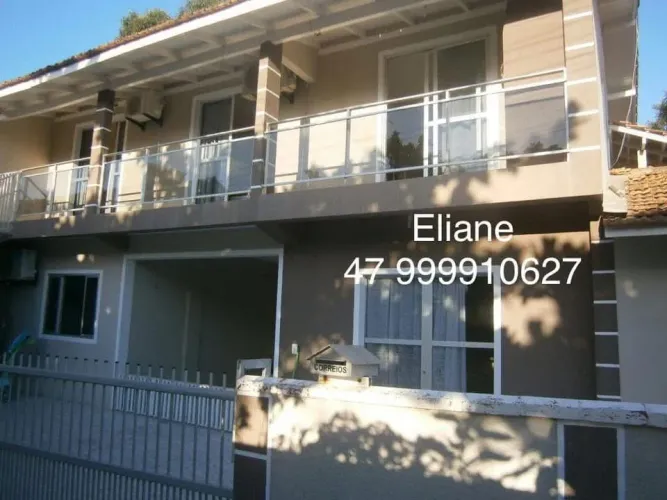 Casa 20 metros da praia de zimbros com diárias a partir de 350 reais