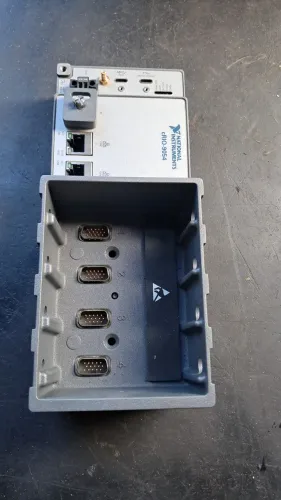Controlador CompactRIO da NI (cRIO-9064)