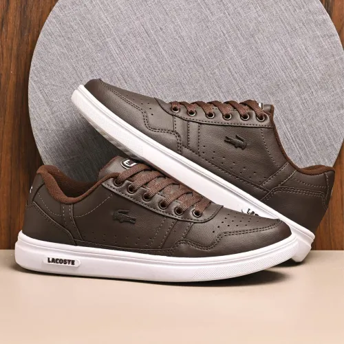 Tênis Lacoste  - Conforto e Estilo