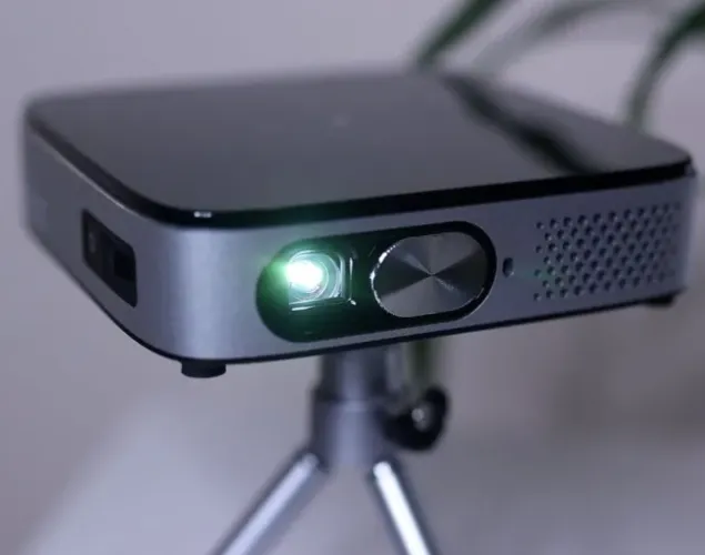 Espetacular Mini Projetor Android Wimius Q3 WIFI6 BT5.2 400ANSI Lumens