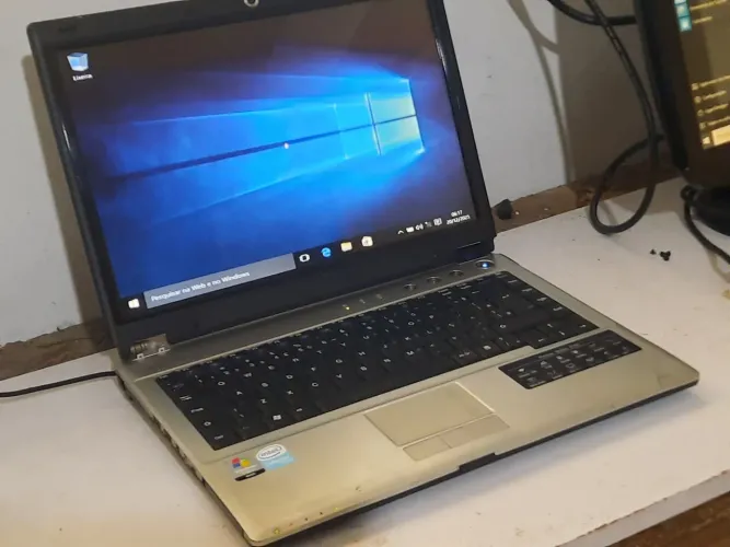Notebook positivo mobile memoria 4G Windows 10