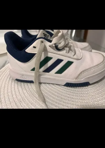Tenis adidas infantil