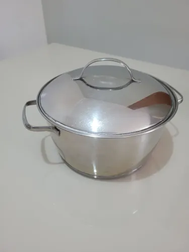 Panela caçarola tramontina - linha Allegra - aço inox fundo Triplo 22 cm