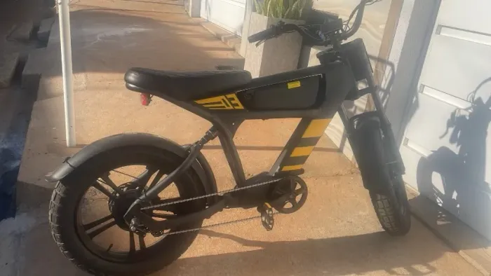 BIKE ELÉTRICA FT03 SEMINOVA - POTÊNCIA, CONFORTO E ECONOMIA!