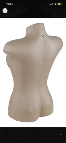 Manequim feminino meio corpo