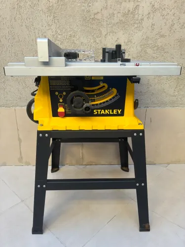 Serra de bancada Stanley 220V