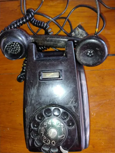 Telefone antigo 