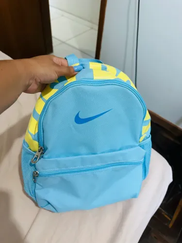 Mochila semi nova da Nike