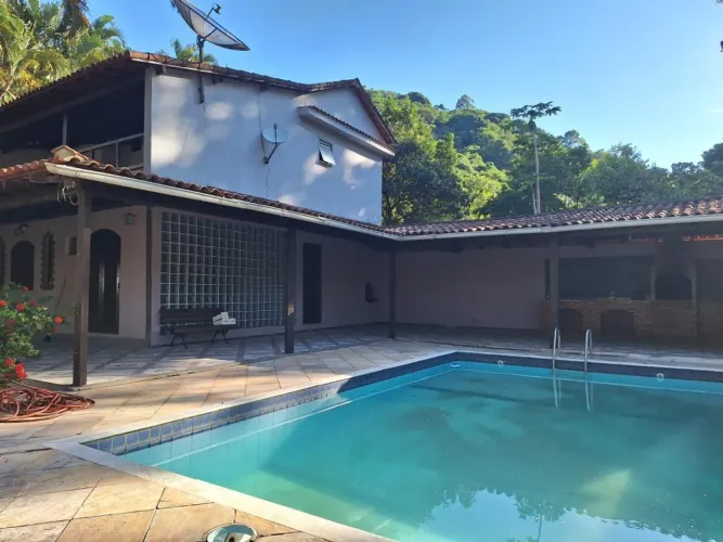 Casa para Locação em Rio de Janeiro, Barra de Guaratiba, 3 dormitórios, 1 suíte, 3 banheir