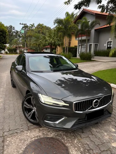 Volvo S60 T-5 Inscription 2.0 254cv 4P 2020