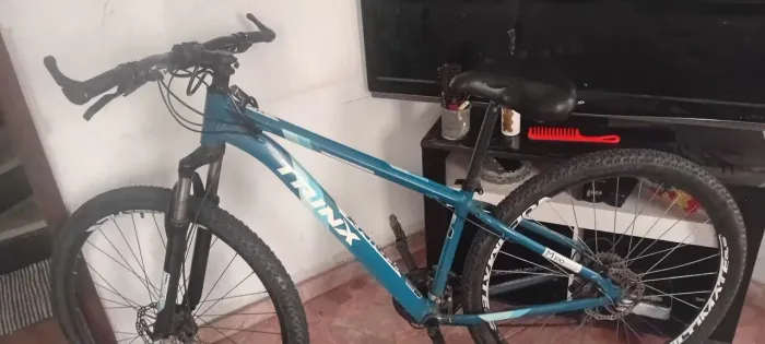 Bike Trinx M100 aro 29, totalmente funcional. METADE DO PREÇO Q FOI COMPRADA!!