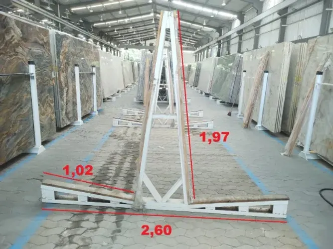 Cavalete Triangular capacidade 31 Ton