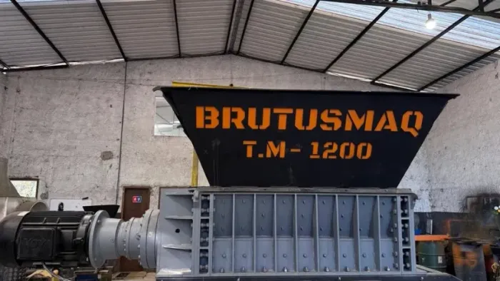 Pré triturador de madeira