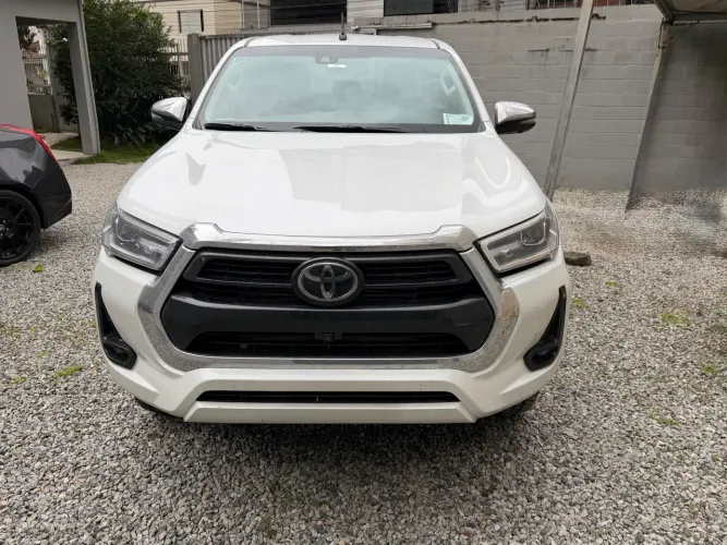 Toyota Hilux CD SRX 4X4 2.8 TDI 16V Diesel Aut. 2024