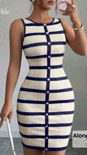 Vestidos tam 36/38. 1 azul listrado e 1 rosa longo 