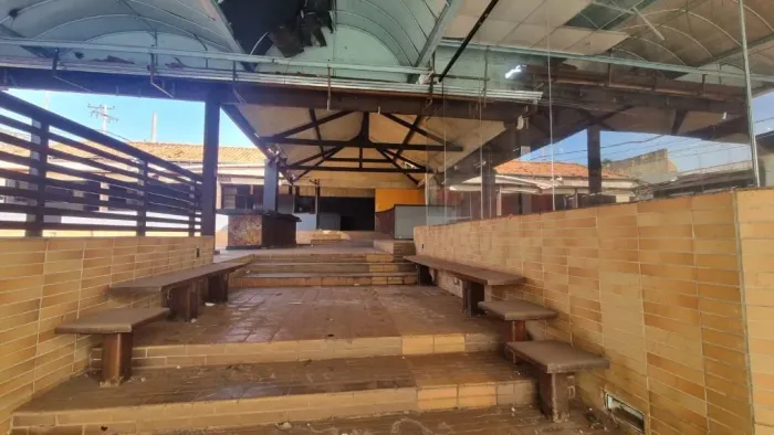 Salão Comercial para Alugar no Bairro Alto da Boa Vista em Ribeirão Preto com Recepção.