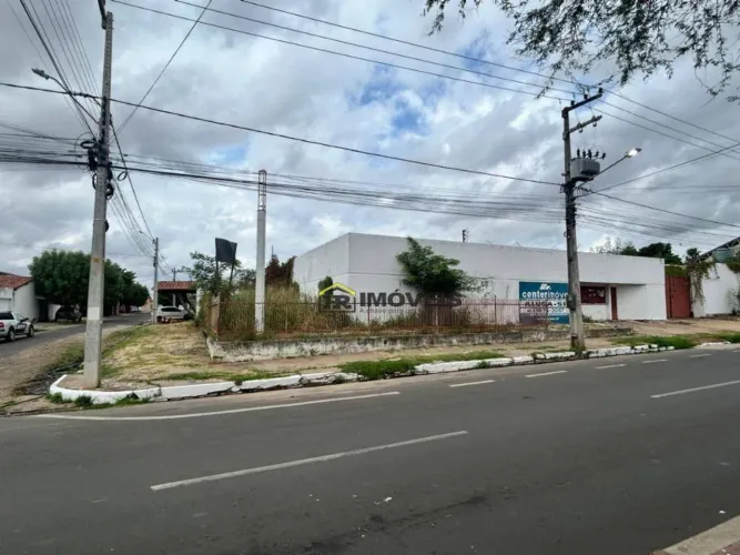 Terreno à Venda na Av. Teresina  Parque Piauí I, Timon/MA