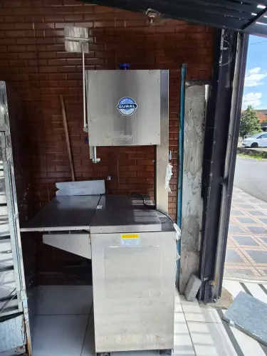 Serra fita profissional