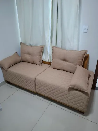 Sofá 3 Lugares Confortável e Elegante