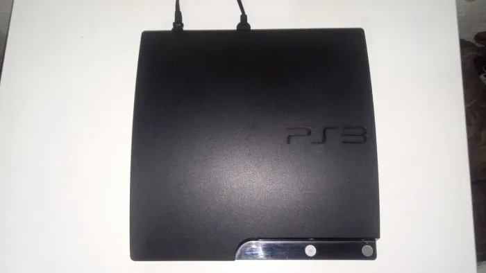 VENDO PS3 EM EXCELENTE ESTADO *leia a descrição*