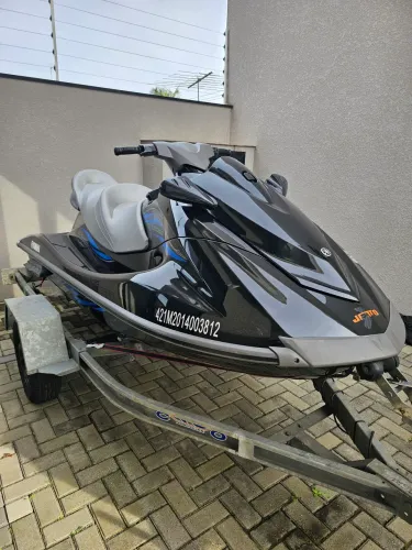 Jet Ski Yamaha VX1100 2014 com carretinha