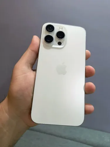 iPhone 15 Pro Max Titanium Branco 256gb