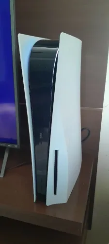 PS5 com leitor + caixa e 1 controle - excelente estado