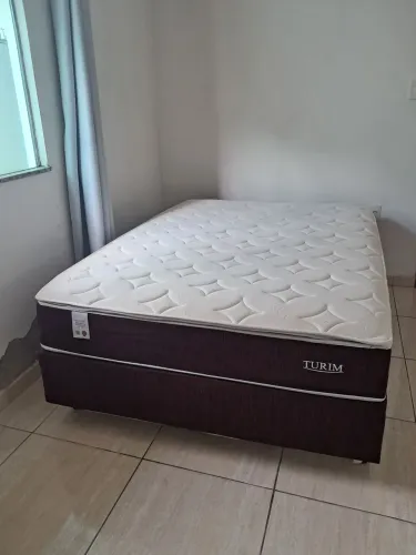 CAMA BOX CASAL SEMI NOVA