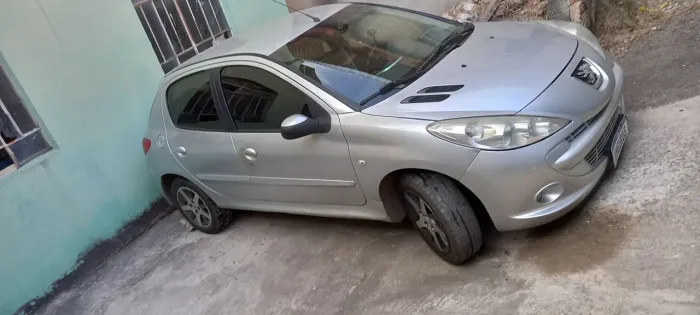 Peugeot 207 XR Sport 1.4 Flex 8V 5P 2013