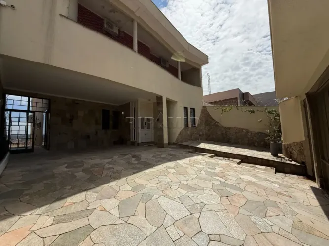 Sobrado misto, bairro Centro, com 398,37 m², Região da Zona Central em Ribeirão Preto/SP.