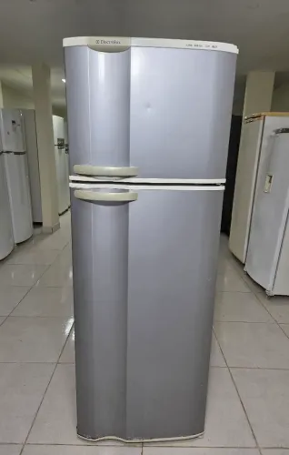 Geladeira Electrolux Defrost 332L DC37