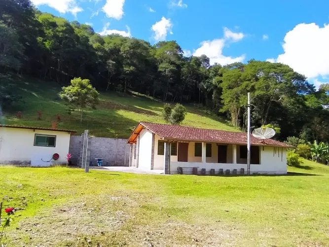 Sítio de 56.000 m² Com Mata Nativa no Bairro do Pião em Piracaia